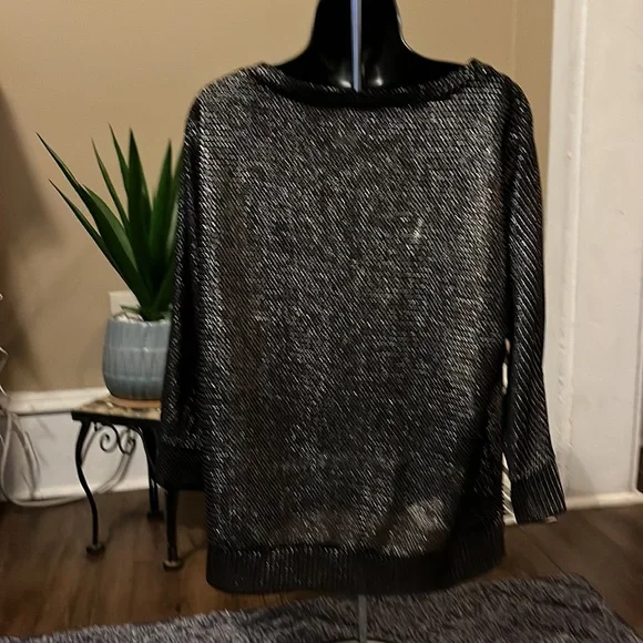 Ruby Rd. Woman’s Top - Picture 2 of 8